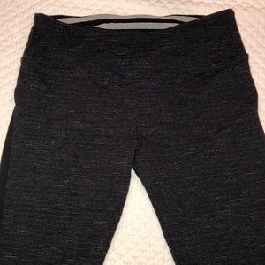Cropped yoga or workout pants